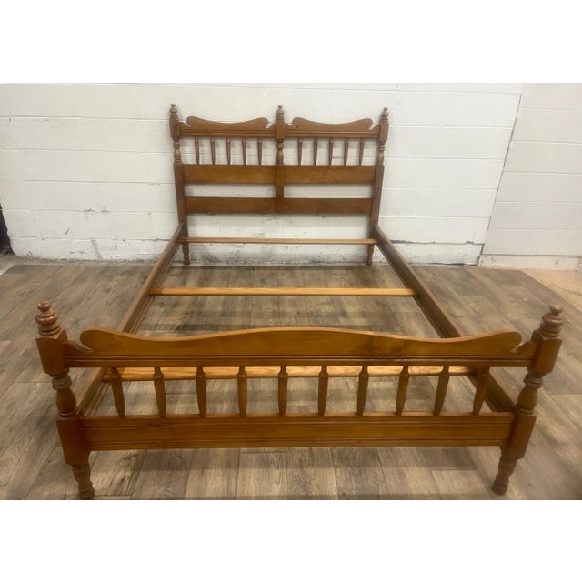 Vintage Full Size Colonial Four Poster Spindle Bed For Sale - Image 9 of 9