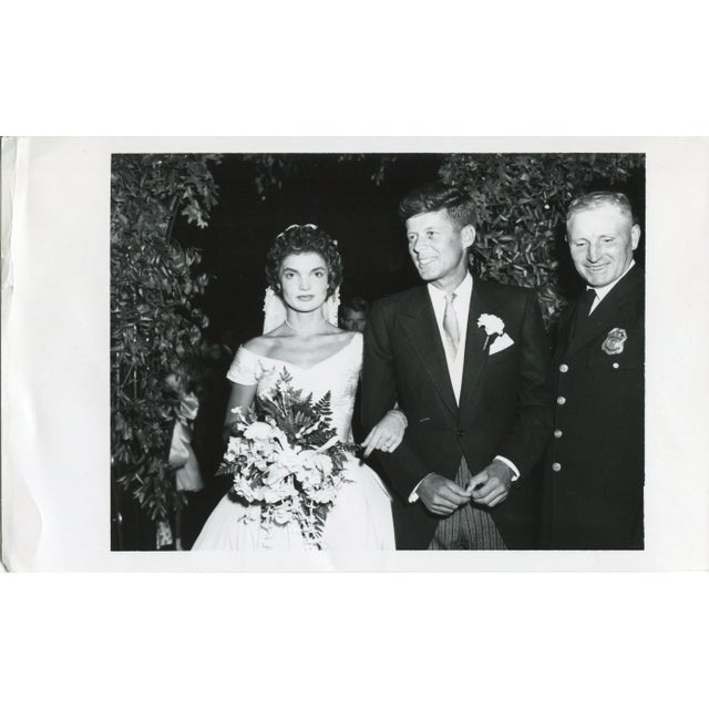 Wedding John F. Kennedy & Jacqueline Kennedy - Official Press, 1953 For Sale - Image 3 of 3