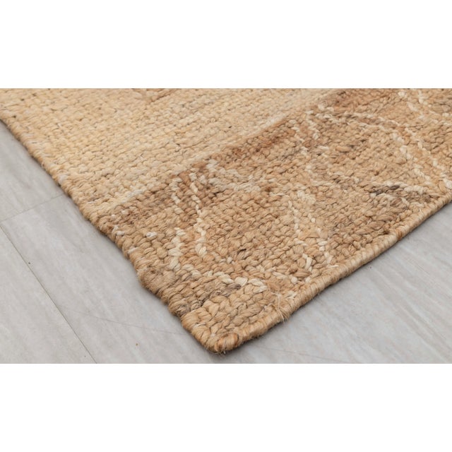 9x12Ft. Natural jute Beige Taureg Inspired Bohemian Soumek Jute Hand Woven Rug For Sale - Image 10 of 12