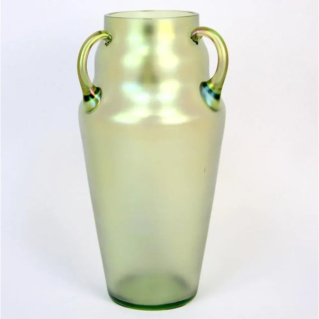 Crystal Vase by De Robert Holubetz for Bakalowits & Söhne, 1890s For Sale - Image 4 of 4