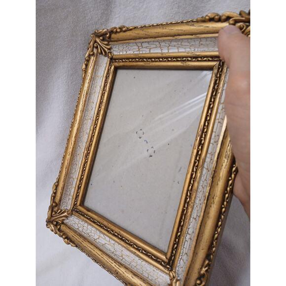 1960s Ornate Mediterranean Wood Glass 9.5x7.5 Picture Frame Carved Gold Beige Italian For Sale - Image 9 of 15