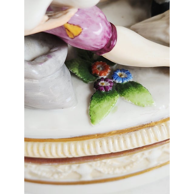 Antique Ludwigsburg Late 18th Century Porcelain Figurines Trinket Box For Sale - Image 12 of 16