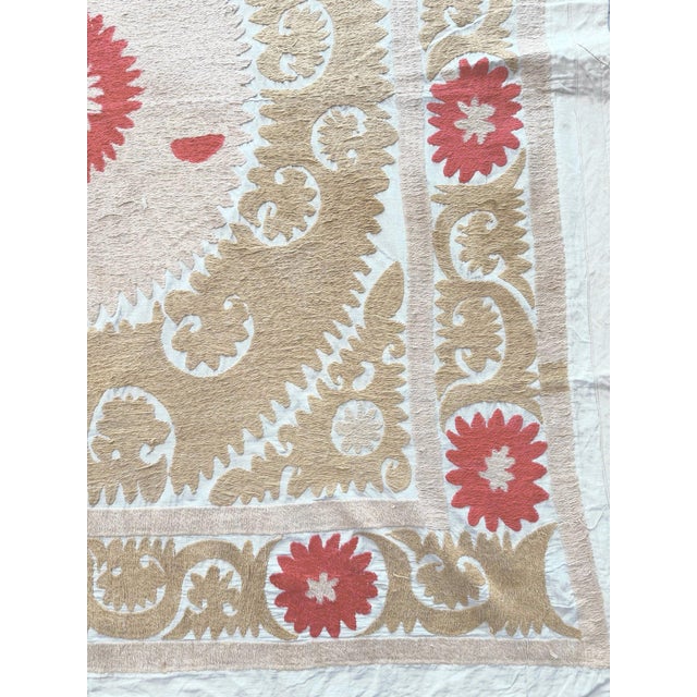 1960s Vintage Embroidered Neutral Tan Suzani From Asian For Sale - Image 5 of 9