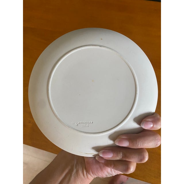 English Mother 1979 Wedgwood Plate or Decorative Dish For Sale - Image 3 of 5