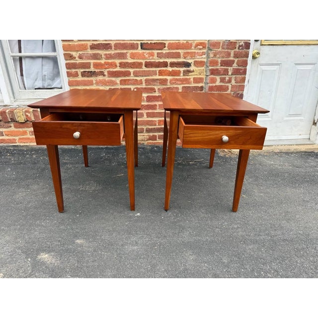 American Late 20th Century Pair of Ethan Allen Shaker Style Side Tables or Nightstands For Sale - Image 3 of 16