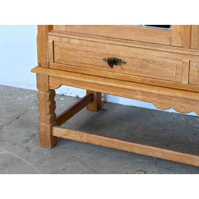 Metal Mid-Century Danish Brutalist Oak Display Cabinet from Henning Kjærnulf, 1960s For Sale - Image 7 of 14