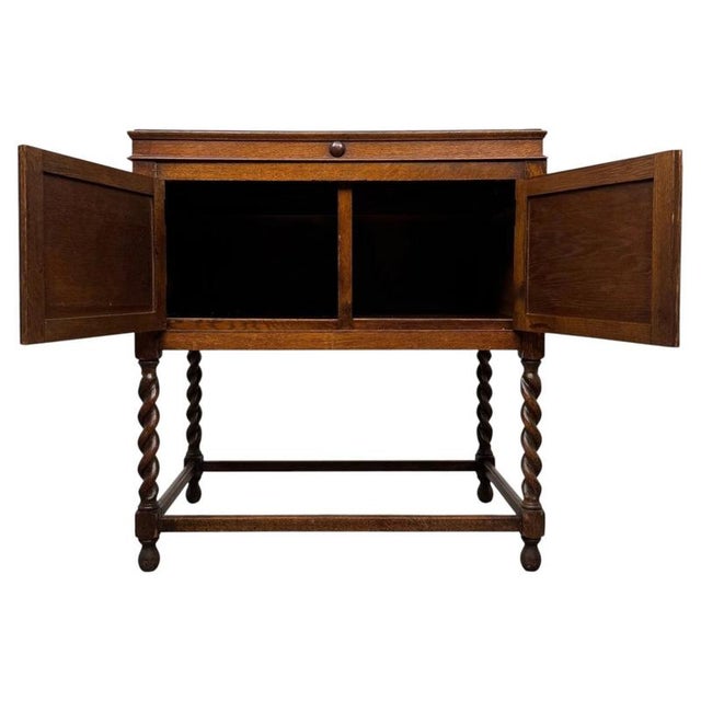 20th Century Jacobean Oak Cupboard For Sale - Image 4 of 11