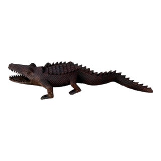 1990s Vintage Hand Carved Solid Wood Alligator For Sale