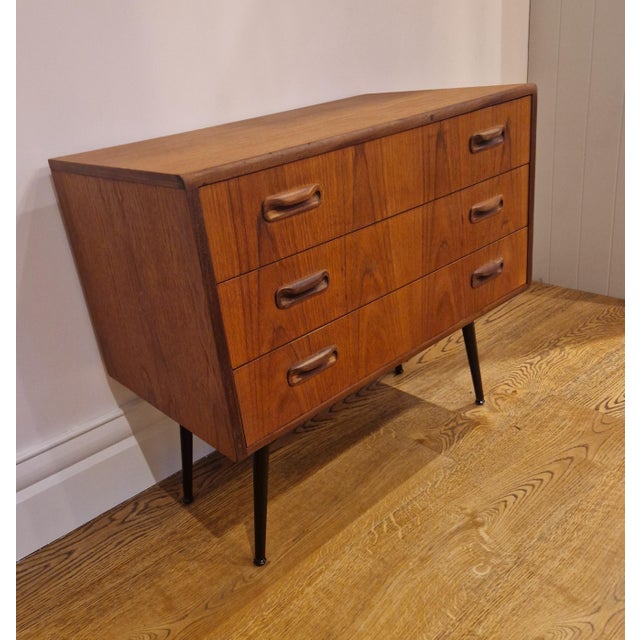 1960s Teak Fresco Chest of Drawers with Tapered Legs from G Plan, 1960s For Sale - Image 5 of 17
