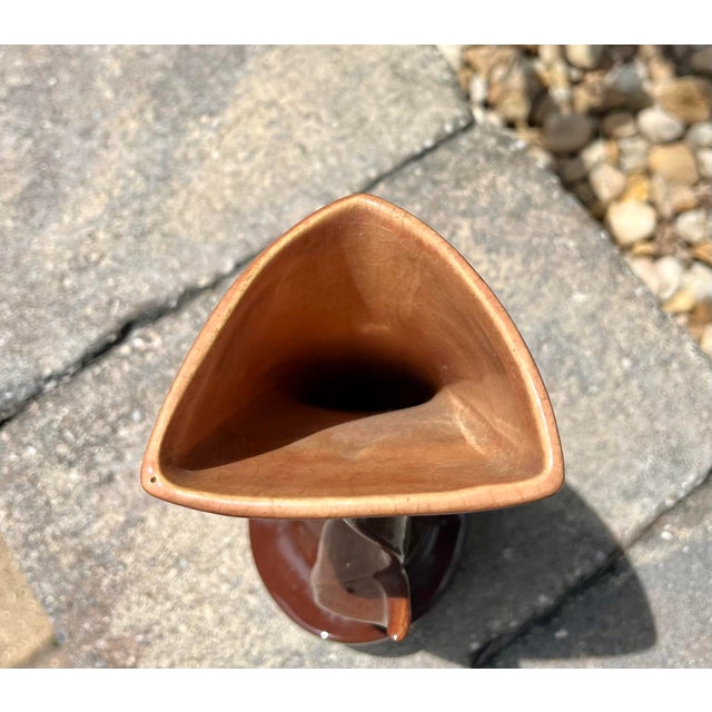 Brown Mid-Century Roseville Mayfair Brown Art Pottery Vase 1004-9 For Sale - Image 8 of 10