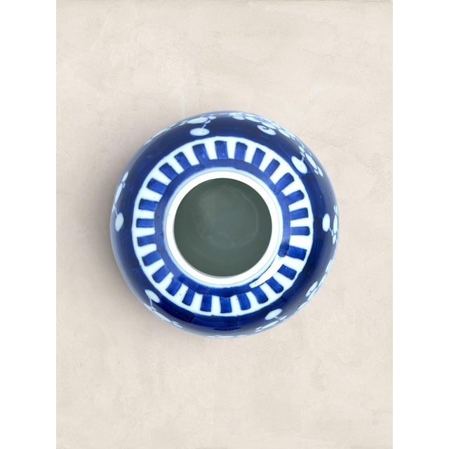 English Amazing Antique English Blue & White Porcelain Ginger Jar For Sale - Image 3 of 8