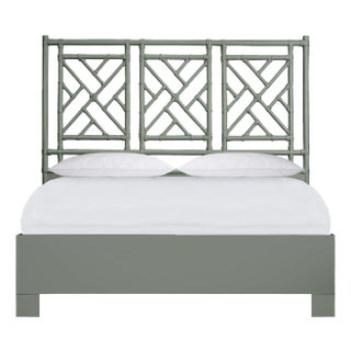 Chippendale Standard Bed Queen, Evergreen For Sale