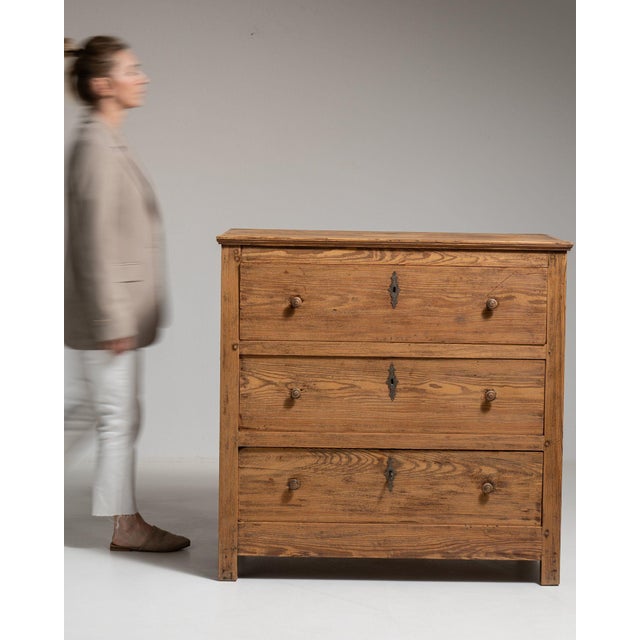 This cabinet carries genuine presence, its natural honey oak, paneled immediately setting the tone for the piece. Dating...