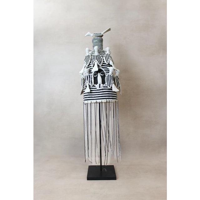Yoruba Royal Crown in Black and White For Sale - Image 4 of 8