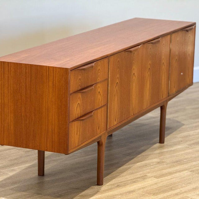 Long Dunvegan Collection Sideboard from McIntosh, 1970s For Sale - Image 14 of 16
