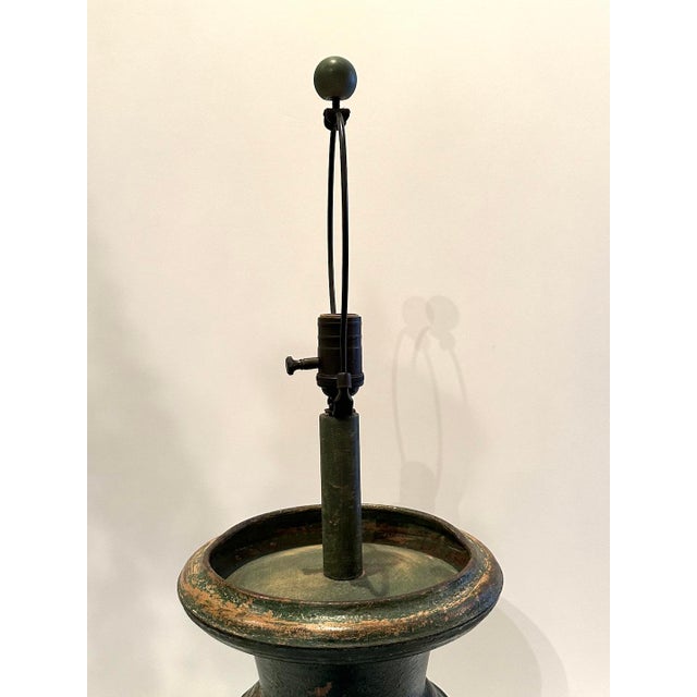 Chinese Vintage Metal Han Style Vase Table Lamp For Sale - Image 3 of 5