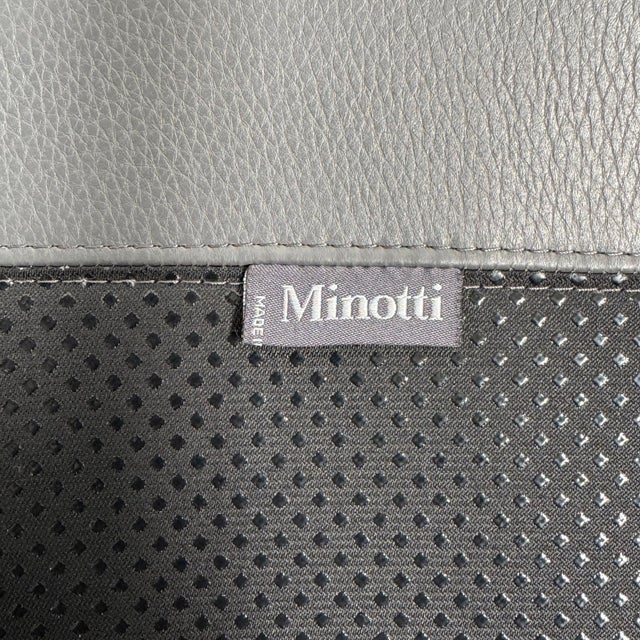 Metal Minotti Jensen Swivel Armchair For Sale - Image 7 of 7