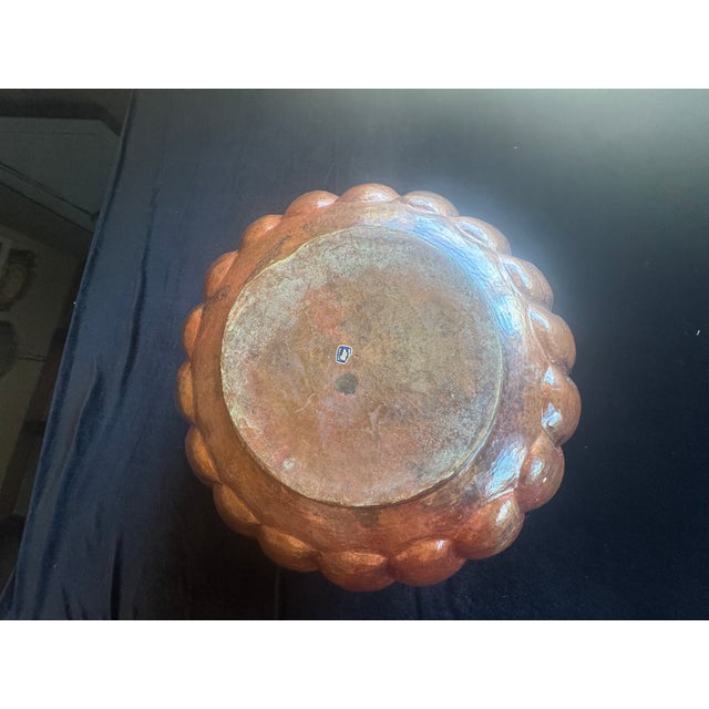 Vintage Santa Clara Del Cobre Mexican Hand Hammered Copper Olla Pot 16" X 11" For Sale In Palm Springs - Image 6 of 7