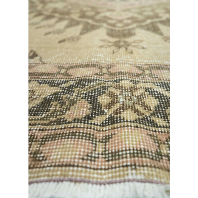Turkish Turkish Vintage Rug 5' x 13'8" #21121 For Sale - Image 3 of 8