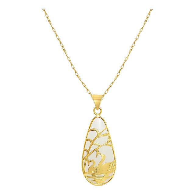 Natural Green Jadeite with Gold Swan Design 14k Yellow Gold 16" For Sale