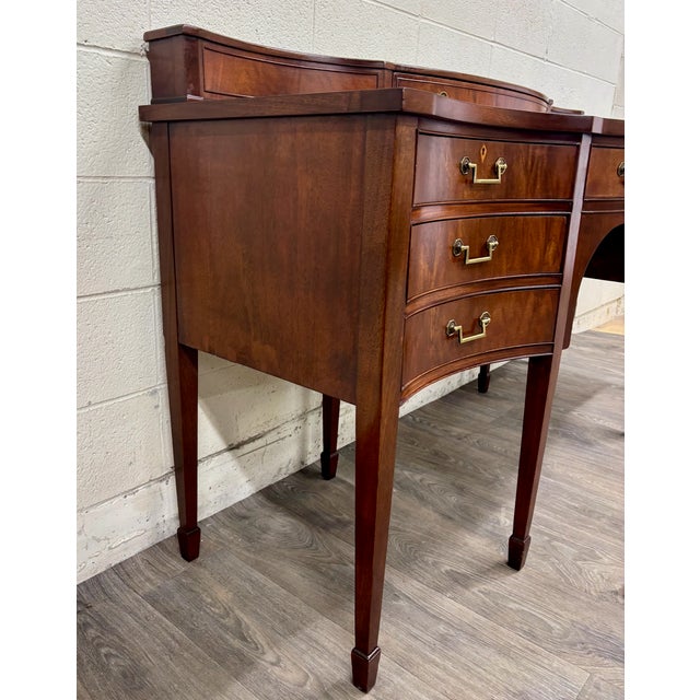 Early 20th Century Vintage Federal Georgian George III Hepplewhite Style Mahogany Writing Desk For Sale - Image 5 of 17