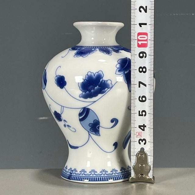 Vintage Blue & White Porcelain Vase – Floral Scroll Motif, Qianlong Mark For Sale In Los Angeles - Image 6 of 9