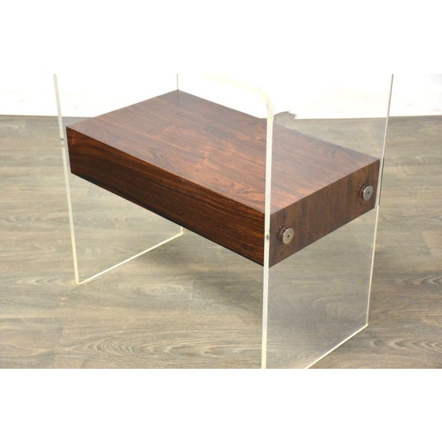Mid-Century Modern Rosewood and Lucite Side Table For Sale - Image 3 of 8