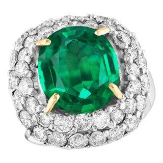 7 Carat Cushion Cut Colombian Emerald & 3.5 Ct Diamond Ring in Platinum Size 6.2 For Sale