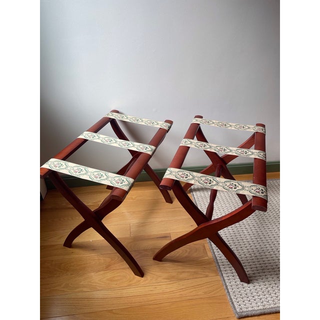 Mid-Century Modern Vintage Mid-Century Scheibe Boston Folding Luggage Racks With Floral Tapestry – Pair For Sale - Image 3 of 12