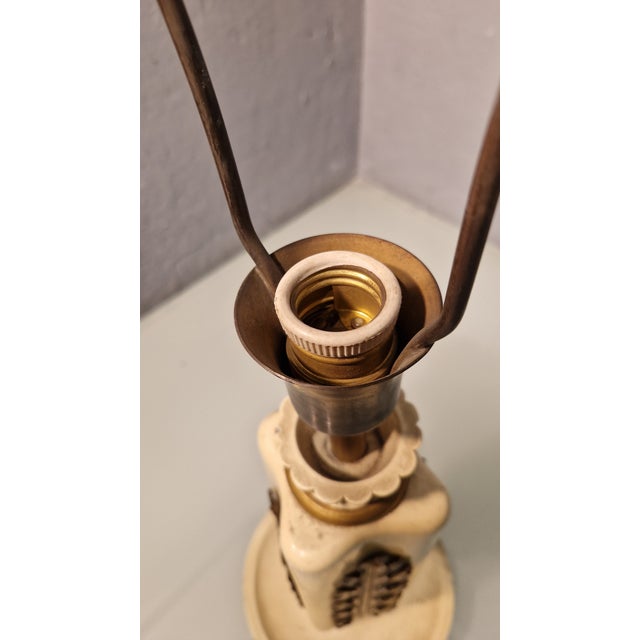 Table Lamp in White Lacquered Wood and Brass Leaves from Osvaldo Borsani, 1940s For Sale - Image 14 of 16