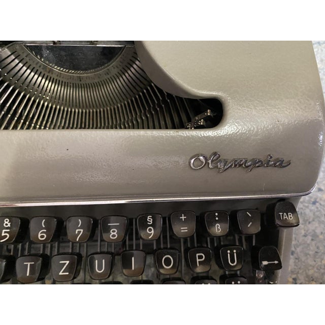 Vintage Model SM 4 Typewriter from Olympia, 1960s For Sale - Image 11 of 15