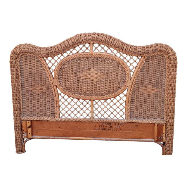 Vintage Henry Link Heavy Duty Curved Wicker Rattan Medium Stained Queen