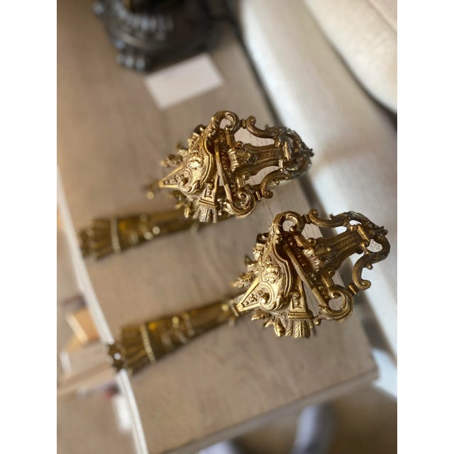French Pair of Late 19th Century French Gilt Bronze Curtain Tiebacks or Hooks, Signed- For Sale - Image 3 of 13