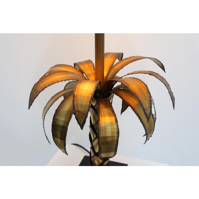 Hollywood Regency Brass Palm Tree Table Lamp with Black Shade, France, 1970s For Sale - Image 6 of 14