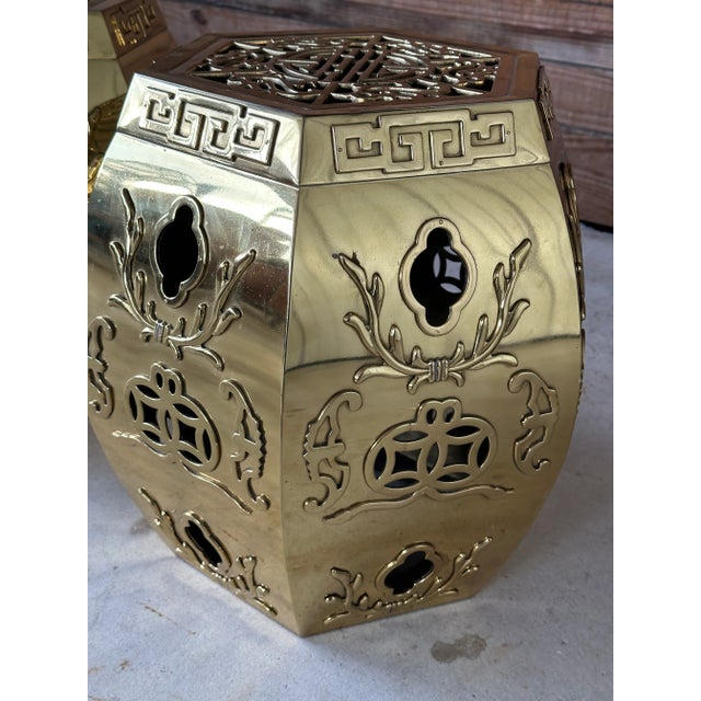 Metal 1970’s Asian Chinoiserie Regency Brass Hexagonal Pierced Garden Stools-Pair For Sale - Image 7 of 11