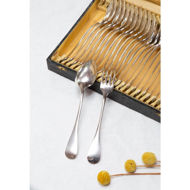French Cutlery Set in Silver Plated Metal, 1940s, Set of 24 For Sale - Image 4 of 9
