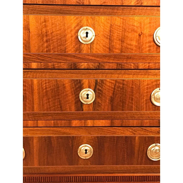 Small Louis XVI Chest of Drawers, Cube Marquetry, Germany 1780 For Sale - Image 9 of 10