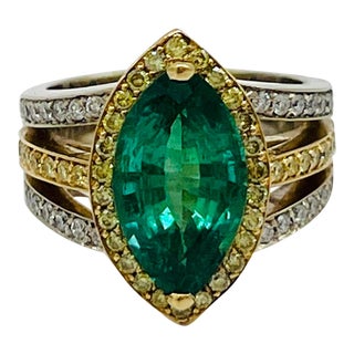 Emerald Marquise & White Round Diamond Ring in 18k 2 Tone Gold Size 7 For Sale
