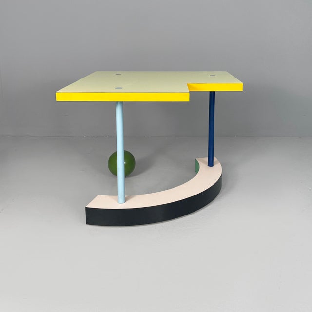 Italian Modern Hollywood Coffee Table in Formica by Peter Shire for Memphis, 1983 For Sale - Image 4 of 18