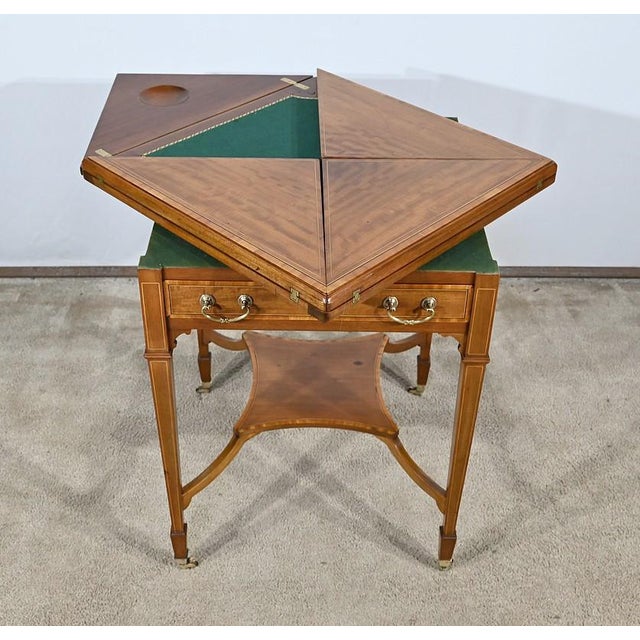 Brown Handkerchief Games Table in Blond Mahogany, 1930 For Sale - Image 8 of 18