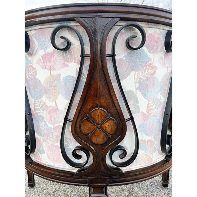 Mid Century Barrel Back Lounge Chair For Sale In New York - Image 6 of 7