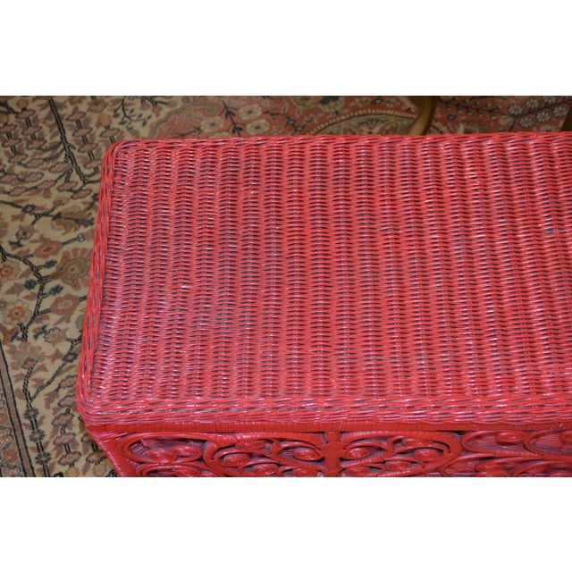 This vintage storage chest is in good condition. Great scroll work front done in the Peacock / Fiddlehead design. Top is...