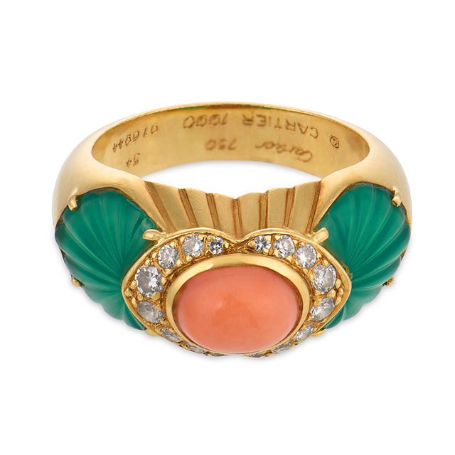 Mid 20th Century Cartier French Diamond Coral Chrysoprase 18k Yellow Gold Ring, Size 6.5 For Sale - Image 5 of 9