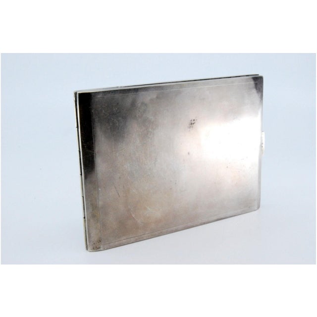 Matte Silver Cigarette Case with High Relief Depicting the Monastery of Tomar and a Hinged Lid. For Sale - Image 3 of 7
