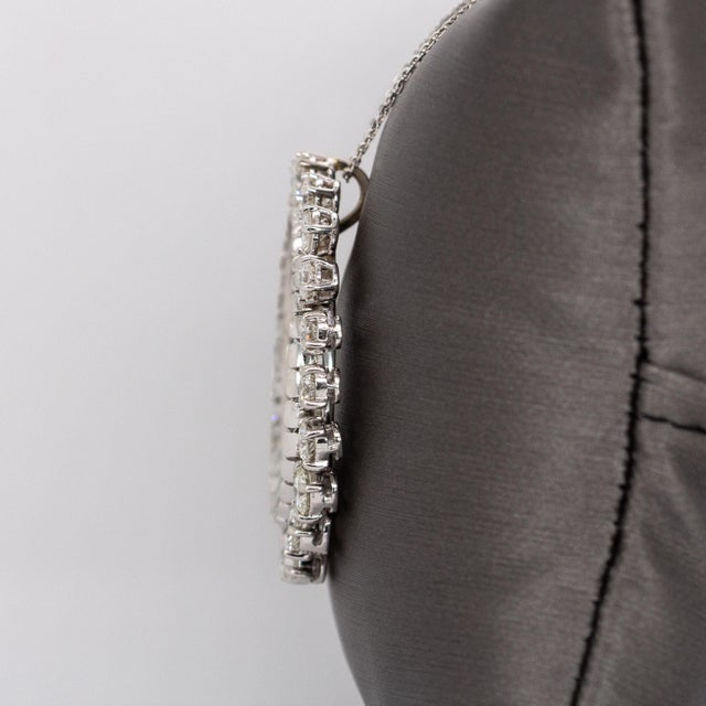 Luxury Platinum Natural Earth-Mined Diamond Circle Pendant For Sale In Columbus - Image 6 of 6