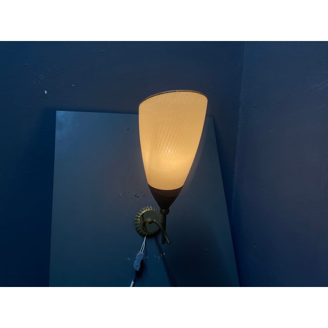 Italian Glass & Brass Wall Sconces in the style of Stilnovo, 1960s, Set of 2 For Sale - Image 4 of 12