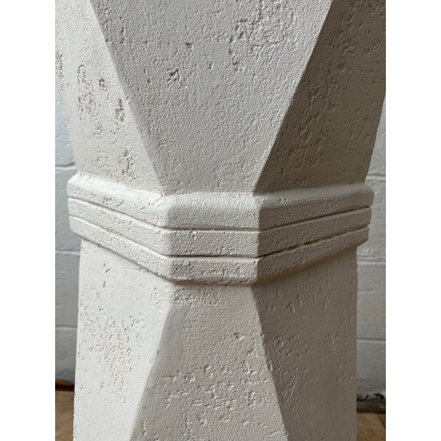 White 1980s Postmodern Faceted Plaster Pedestal or Sculpture Stand For Sale - Image 8 of 9