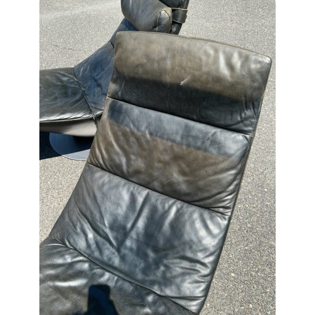 1990s Modern Natuzzi Leather Swivel Chaise Pair For Sale - Image 11 of 12