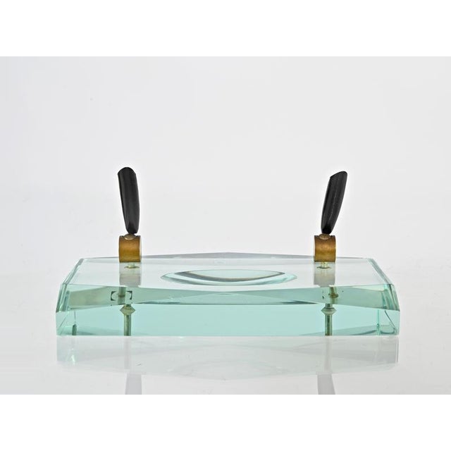 Beveled Nile Green Crystal and Brass Pen Holder attributed to Fontana Arte, Italy, 1950s For Sale - Image 6 of 16