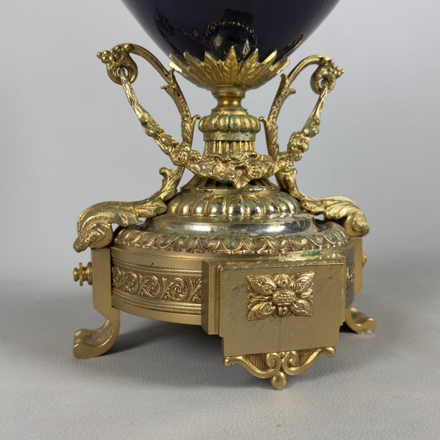 Antique French Table Clock in Blue Porcelain and Brass from Limoges For Sale - Image 10 of 14